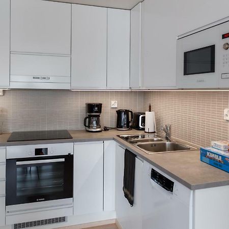 New & Luxurious Apartment Superior By Arctic Homes روفانييمي المظهر الخارجي الصورة